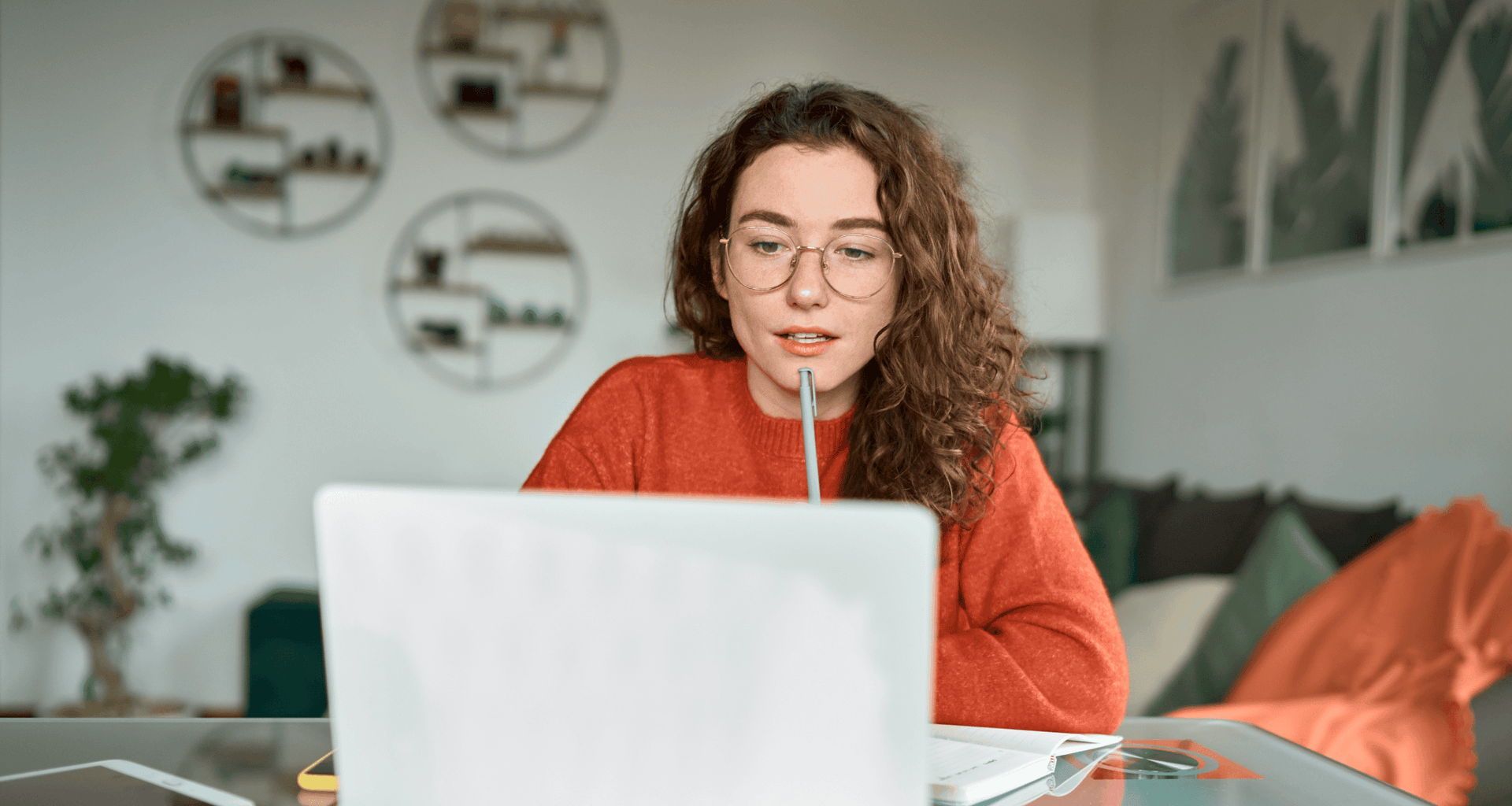 The Pros and Cons of Whistleblowing in Your Company